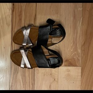 Brand new never worn woman’s sandals